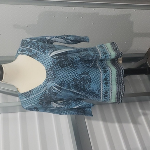 Womens shirt size Medium  Jane Ashley‎ brand